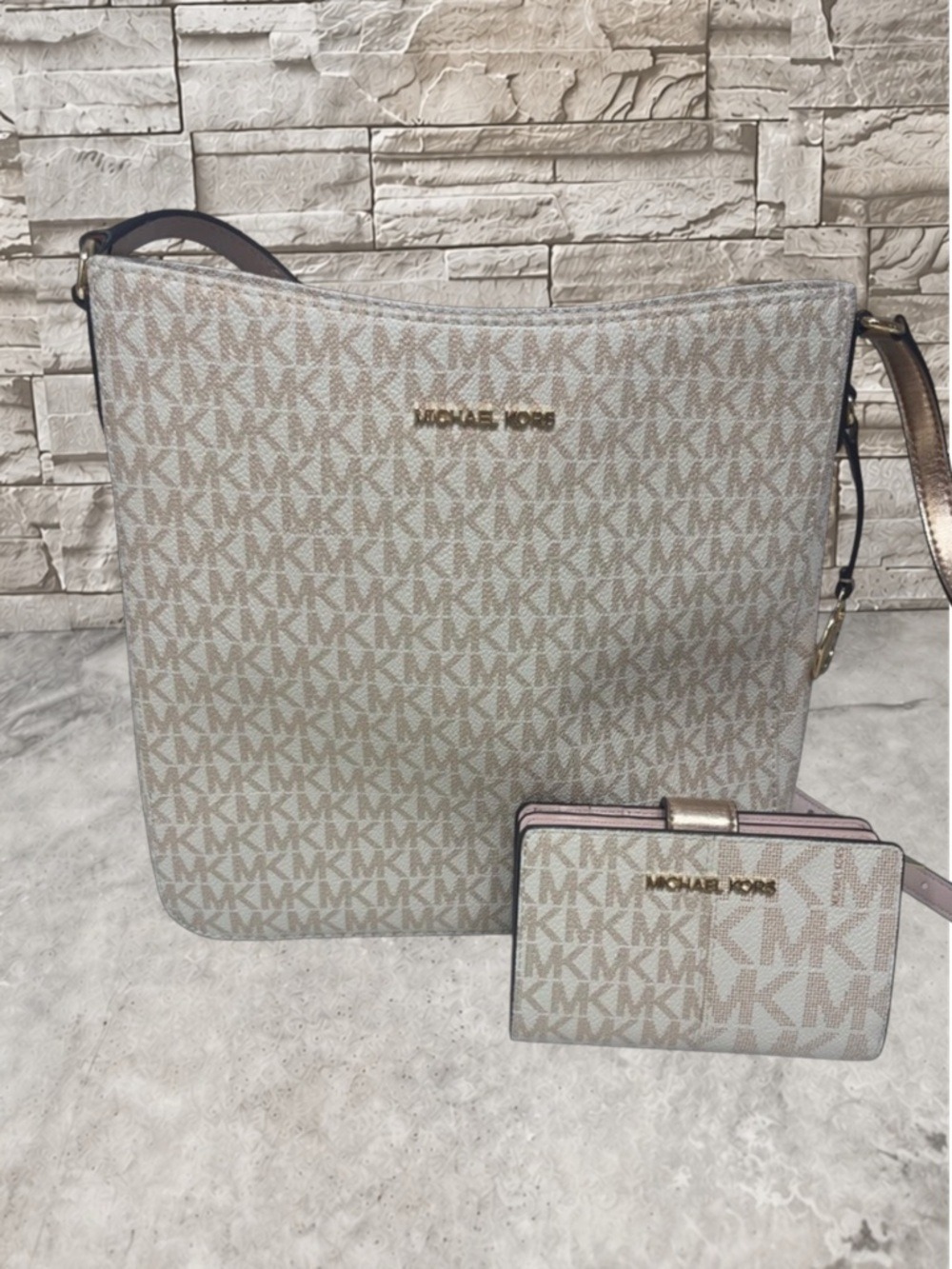 Michael Kors Rose Gold Crossbody Bag Matching Wallet MK Logo Pink White Cream